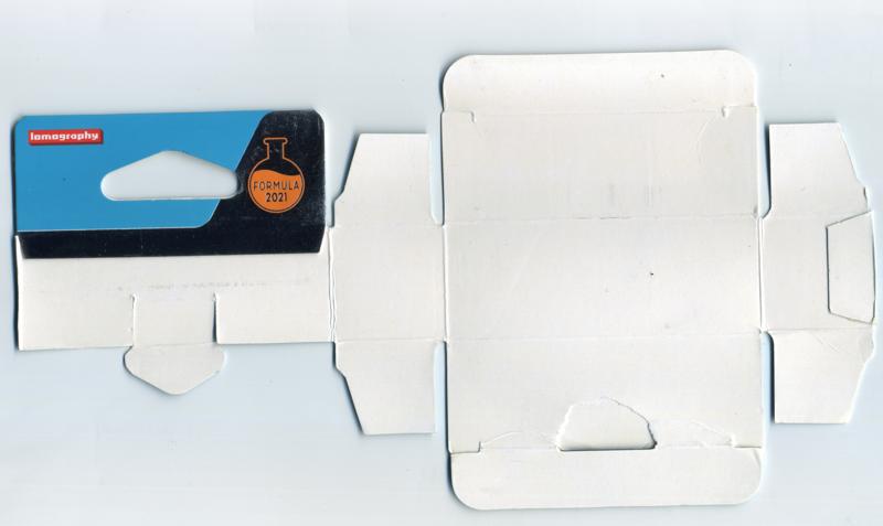 Lomography Lomochrome Turquoise 120 film box inside