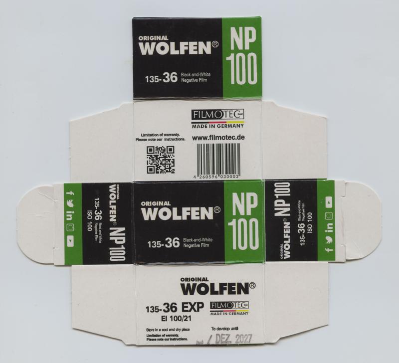 Wolfen NP100 35mm film box outside