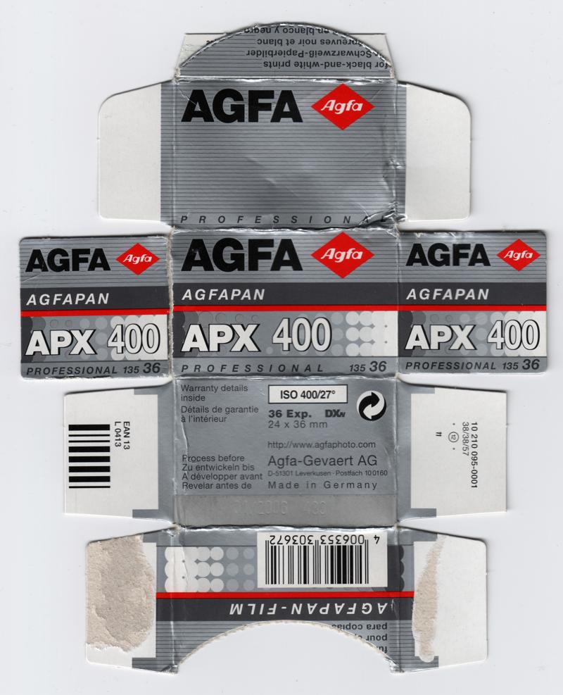 Agfa Agfapan APX 400 35mm film box outside