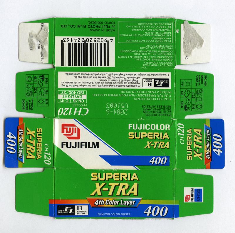 Fujifilm Fujicolor Superia X-TRA 120 film box outside