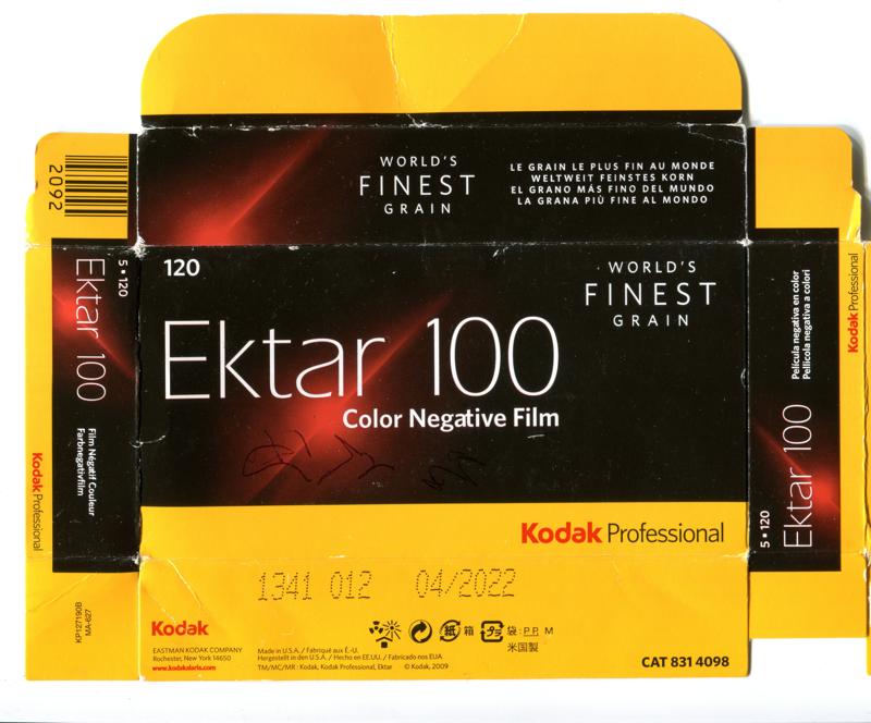 Kodak Ektar 100 120 film box outside