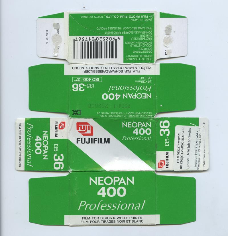 Fujifilm Neopan 400 35mm film box outside