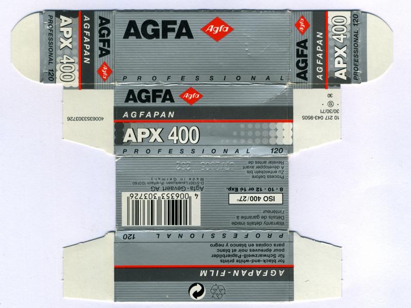Agfa Agfapan APX 400 120 film box outside