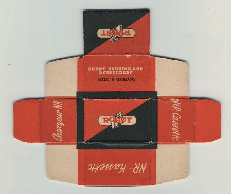 Robot NR-Cassette 35mm film box outside