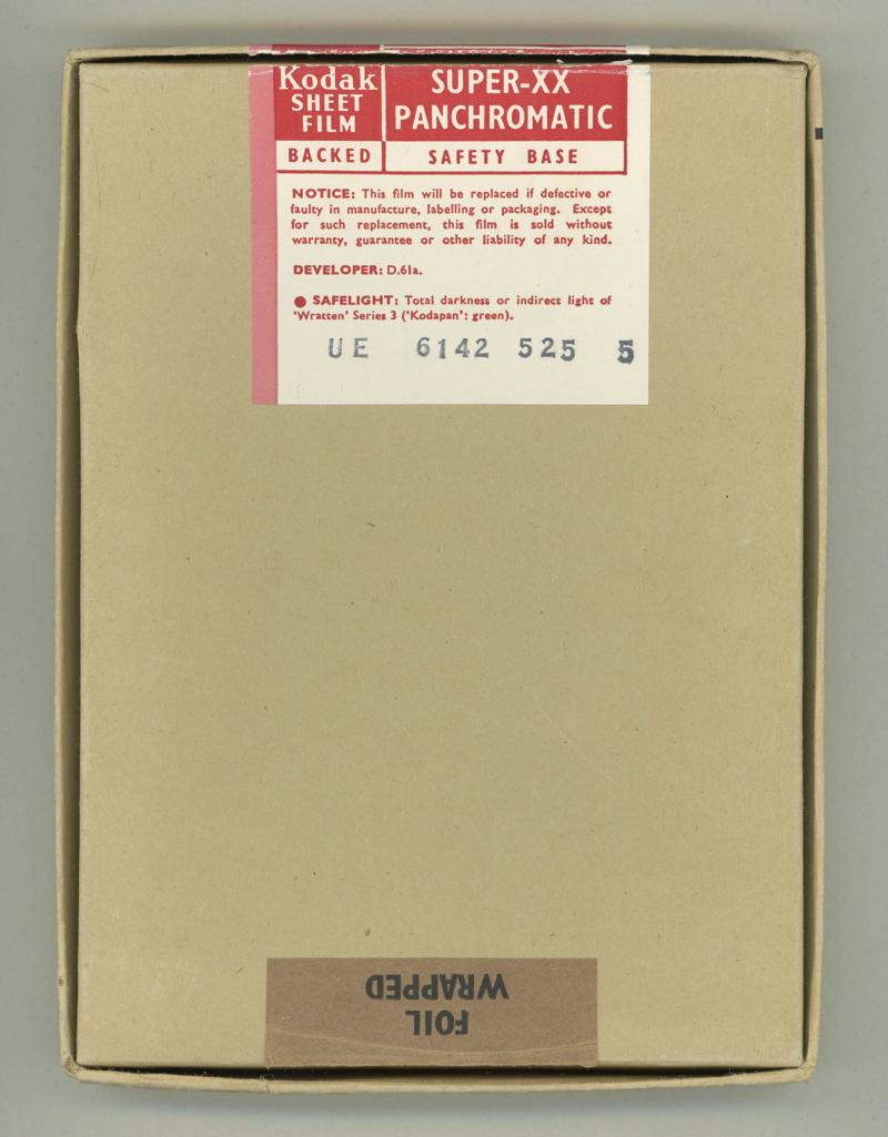 Kodak Super-XX 12x16.5cm film box outside
