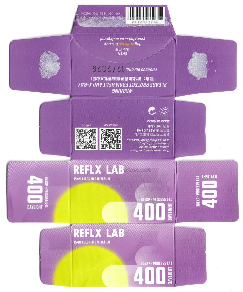Reflx Lab 400D 35mm film box outside