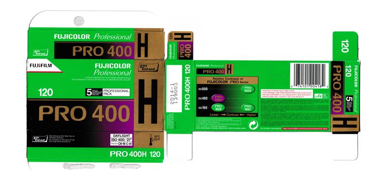 Fujifilm Fujicolor Pro 400H 120 film box outside