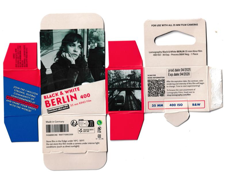 Lomography Berlin 35mm film box outside