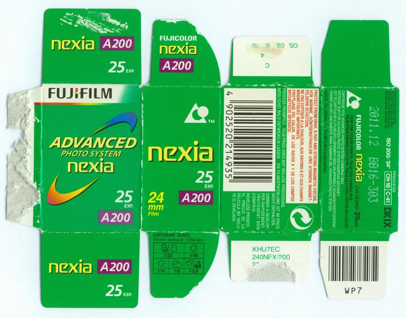 Fujifilm Nexia A200 APS film box outside